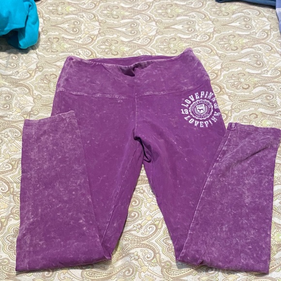 PINK Victoria's Secret Purple Leggings - Picture 2 of 4